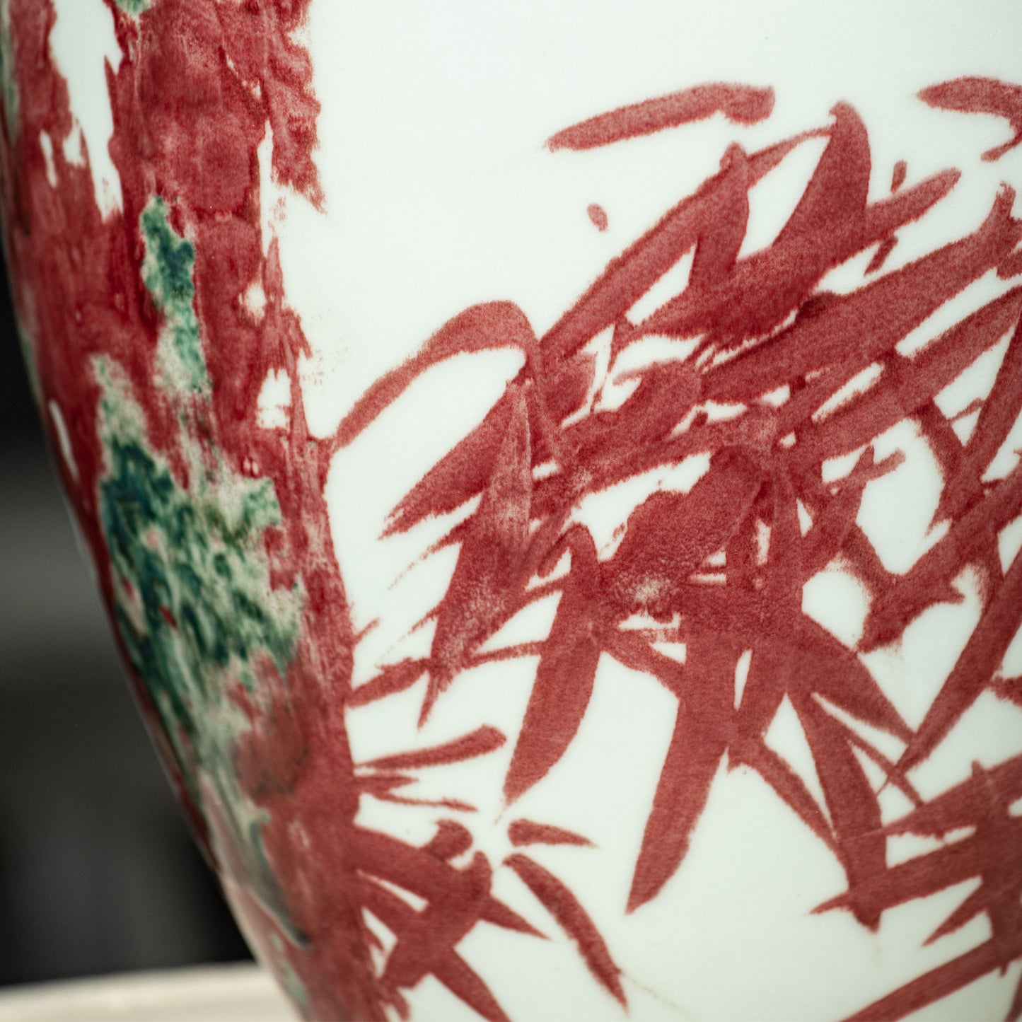 Red-Emerald Vase